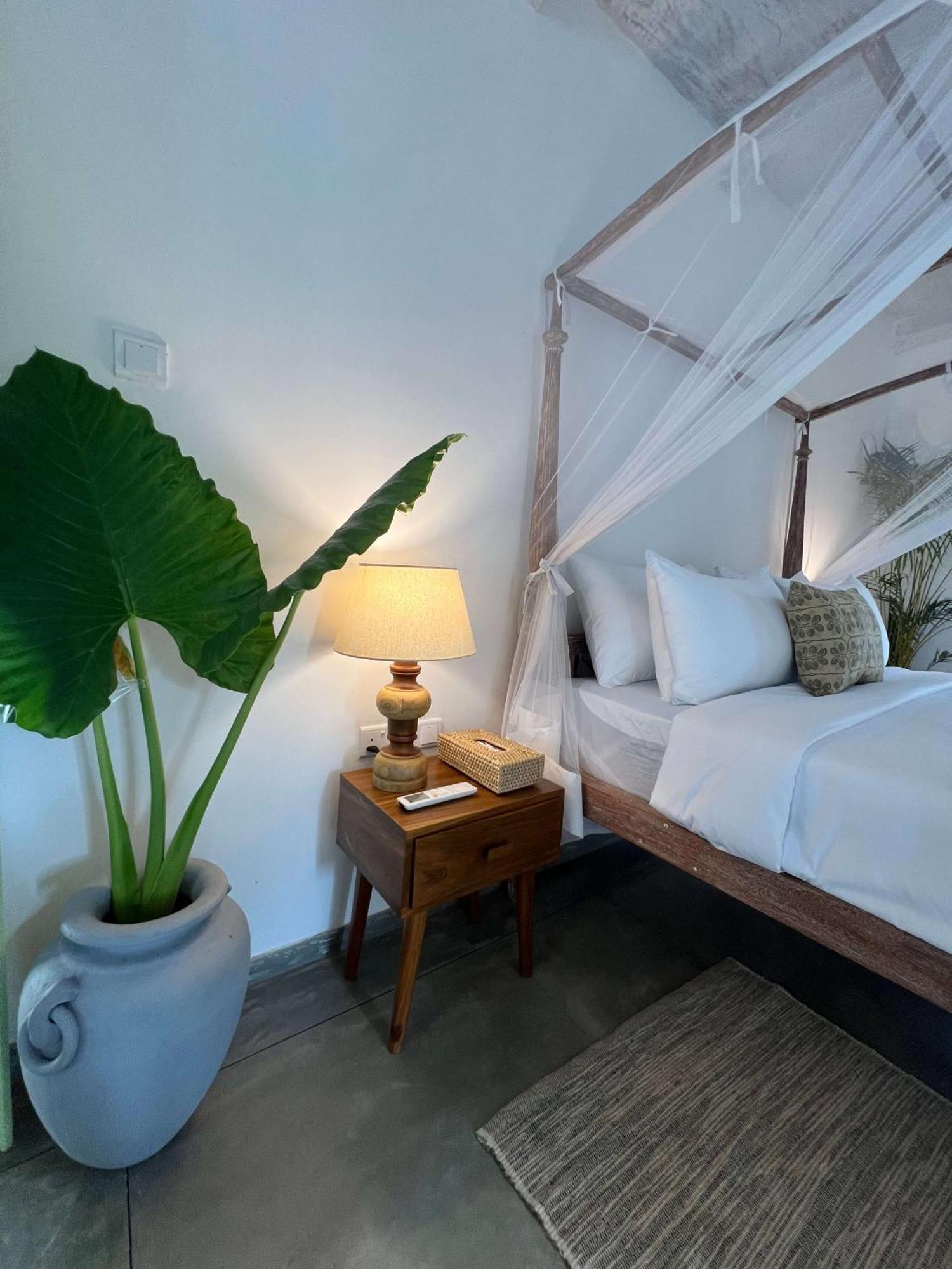 Zen House Hotel Ahangama Værelse billede